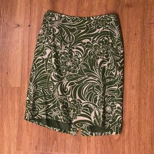 Ann Taylor Loft Green Skirt size 2